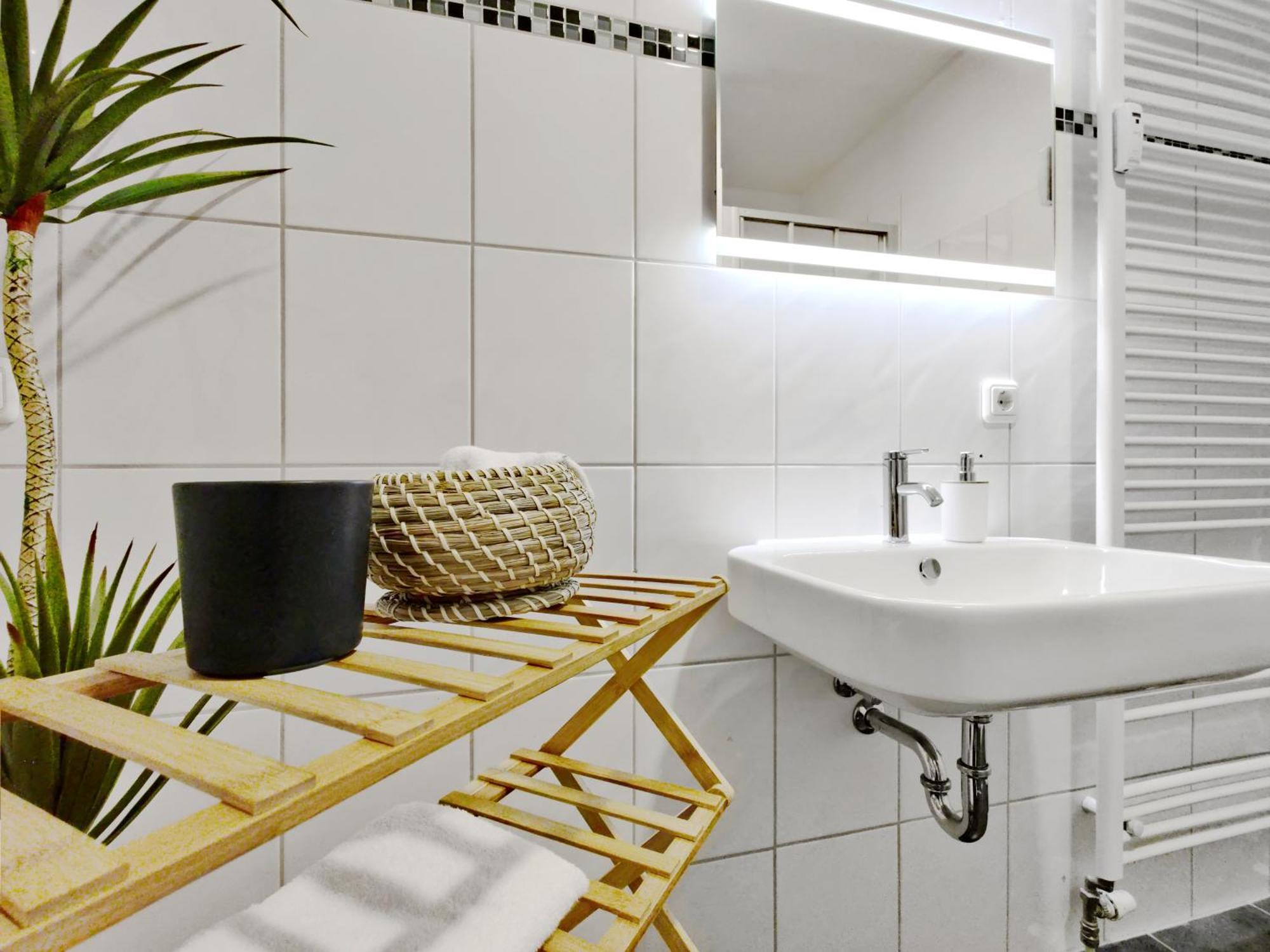 Apartment Lokal, Luftig - Loft Mit Heimkino & Parkplatz In Uni- Und Kliniknaehe