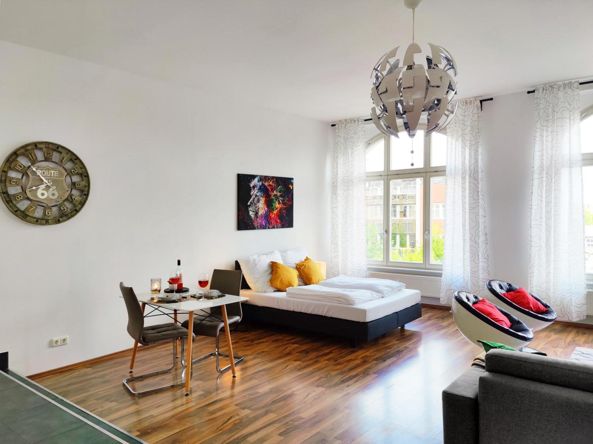 Lokal, Luftig - Loft Mit Heimkino & Parkplatz In Uni- Und Kliniknaehe Apartment *